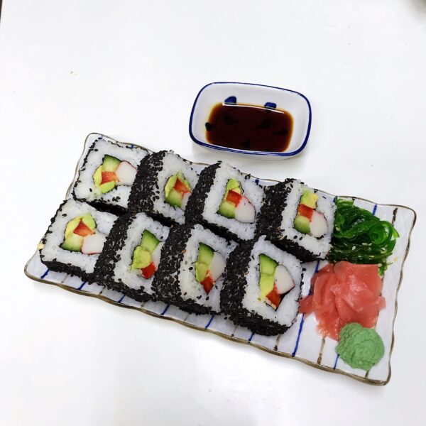 SS06. Sushi set4 8ks krabí zčínky, žlutá ředkev, okurka,avokado